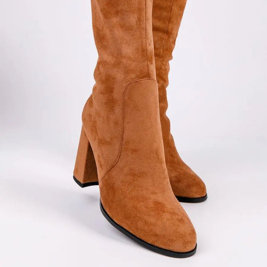 Botte haute en daim femme – Luxe et élégance jusqu’au genou