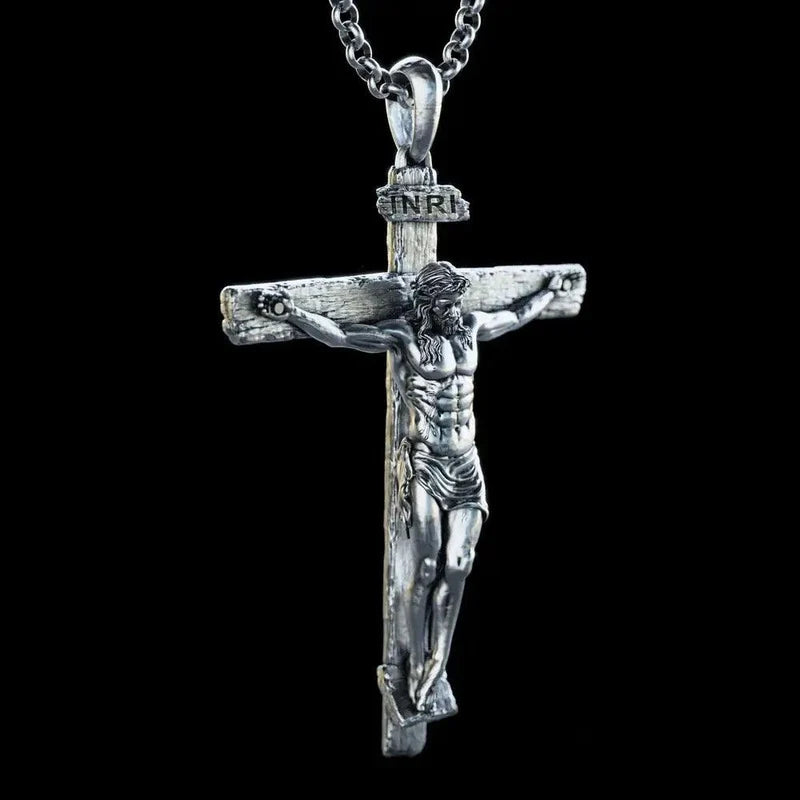 Collier avec crucifix de Jesus Christ