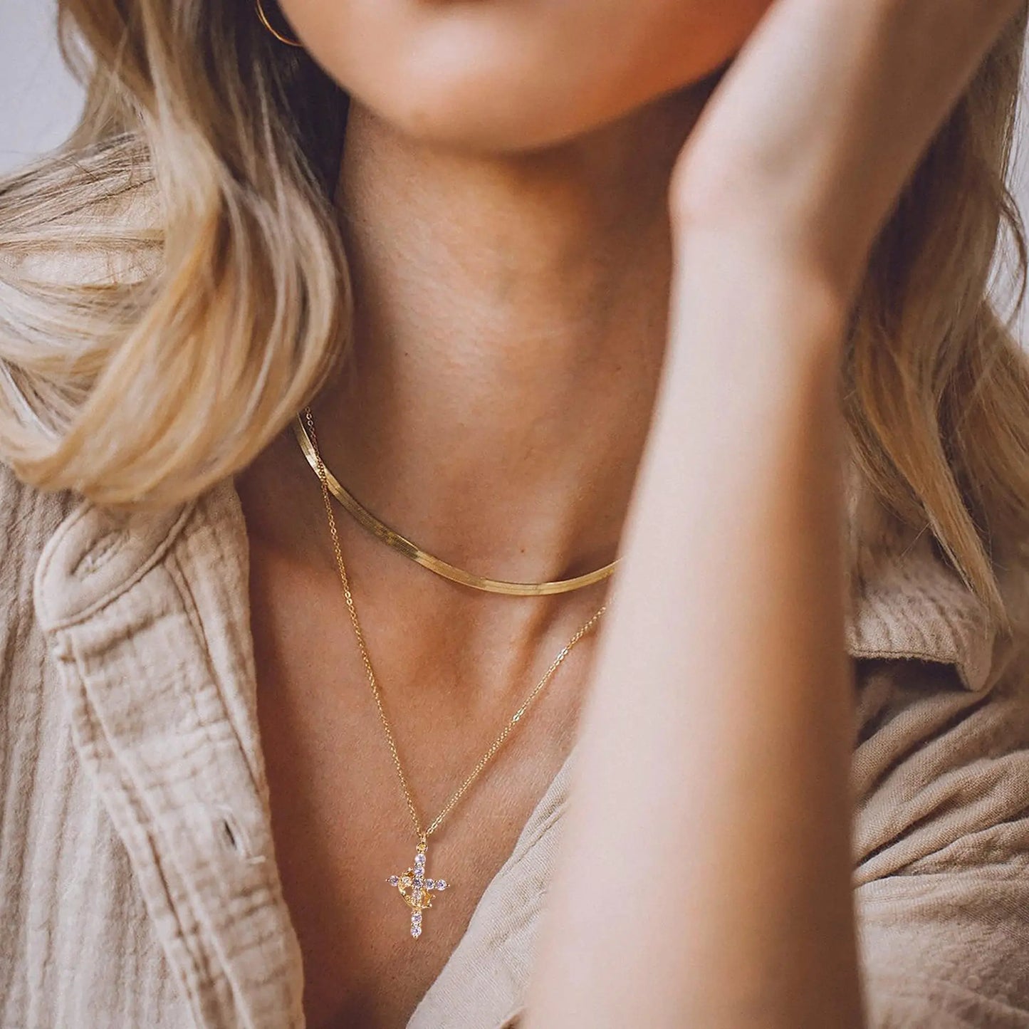 COLLIER CRUCIFIX AVEC BAGUE DE LUXE