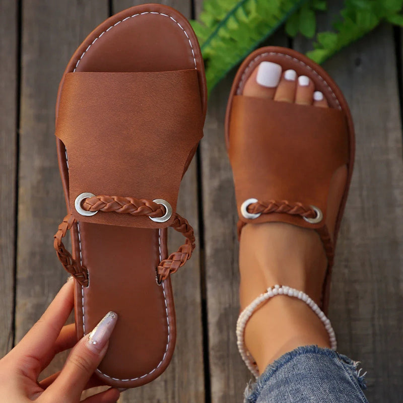 Sandales plates en cuir