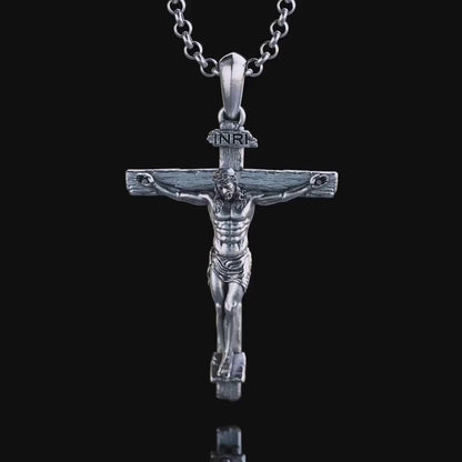 Collier avec crucifix de Jesus Christ